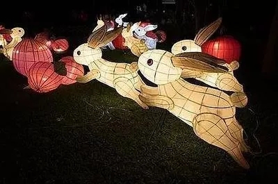 中秋传说——玉兔捣药